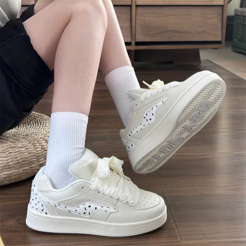 SHUMO Anti-Slip And Wear-Resistant Lightweight Height Increasing Low-Top Skateboard Shoes Women's Lace Trim White-5