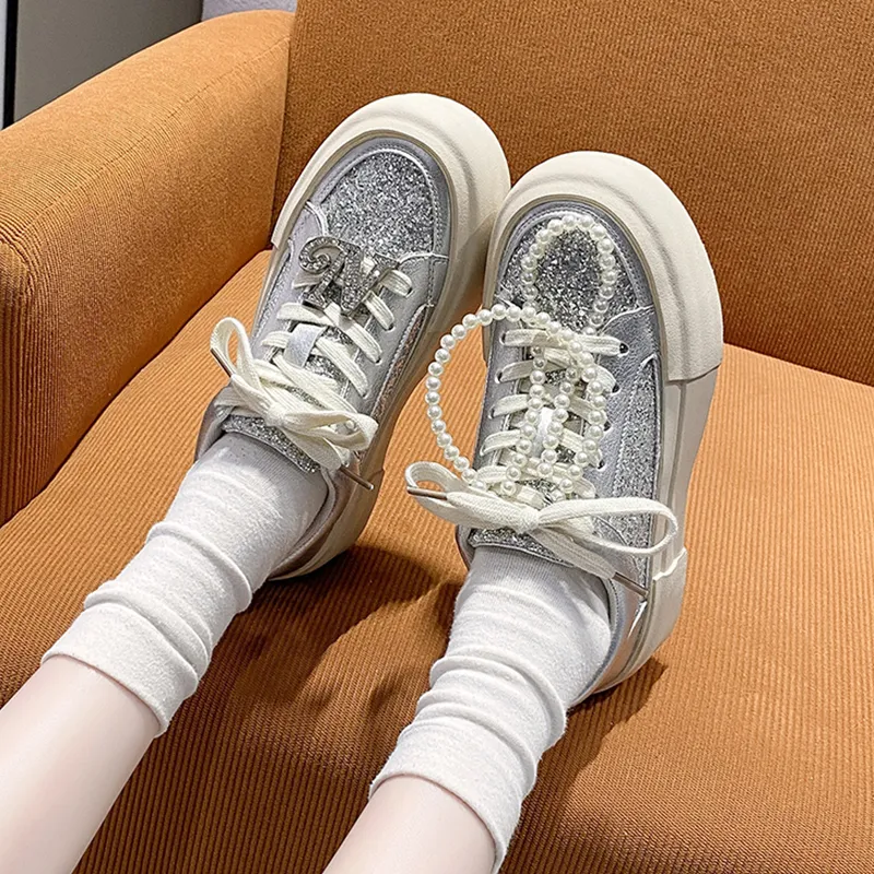 Take The Qin Low-Top Skateboard Shoes Women's-6