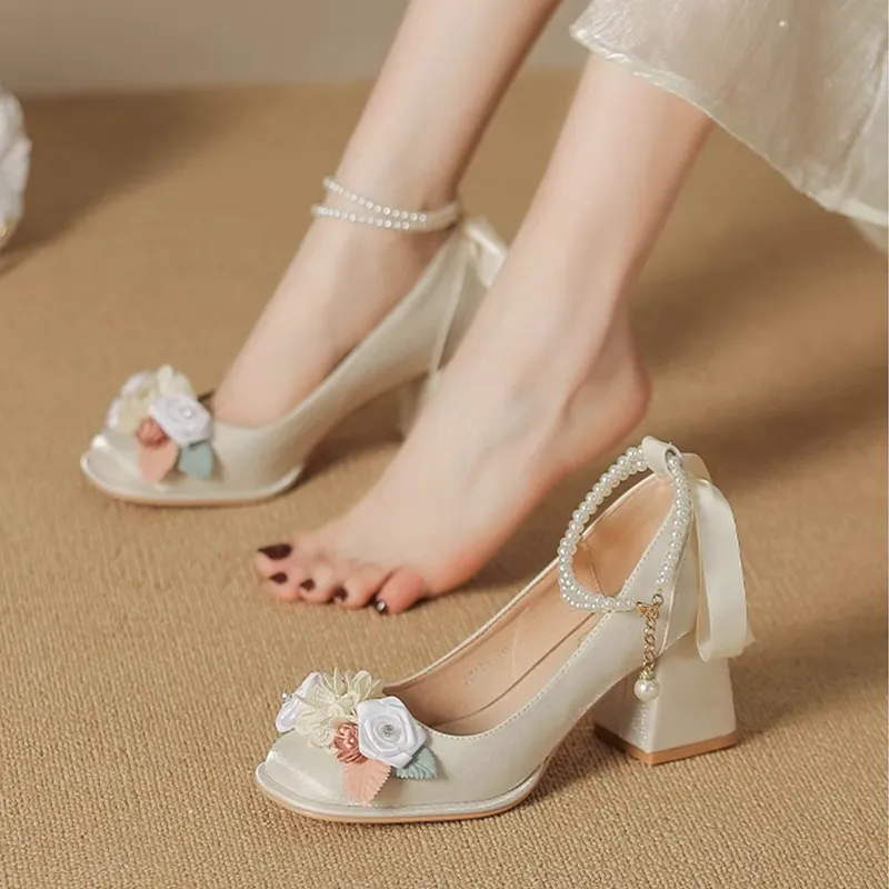 Take The Qin Chunky Heel High Heels 7cm Women's Champagne-1