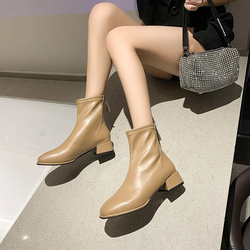 Take The Qin Ankle Boots Women's-15