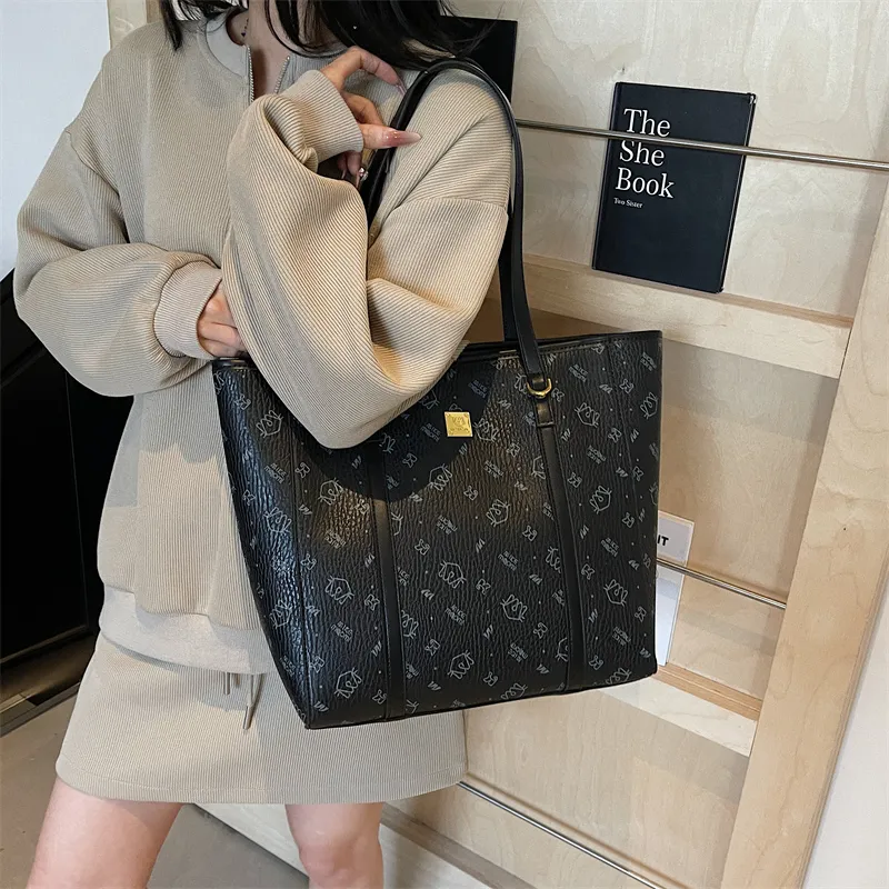Teddy Bear Collection PU Shoulder Bag Women's Multicolor-23
