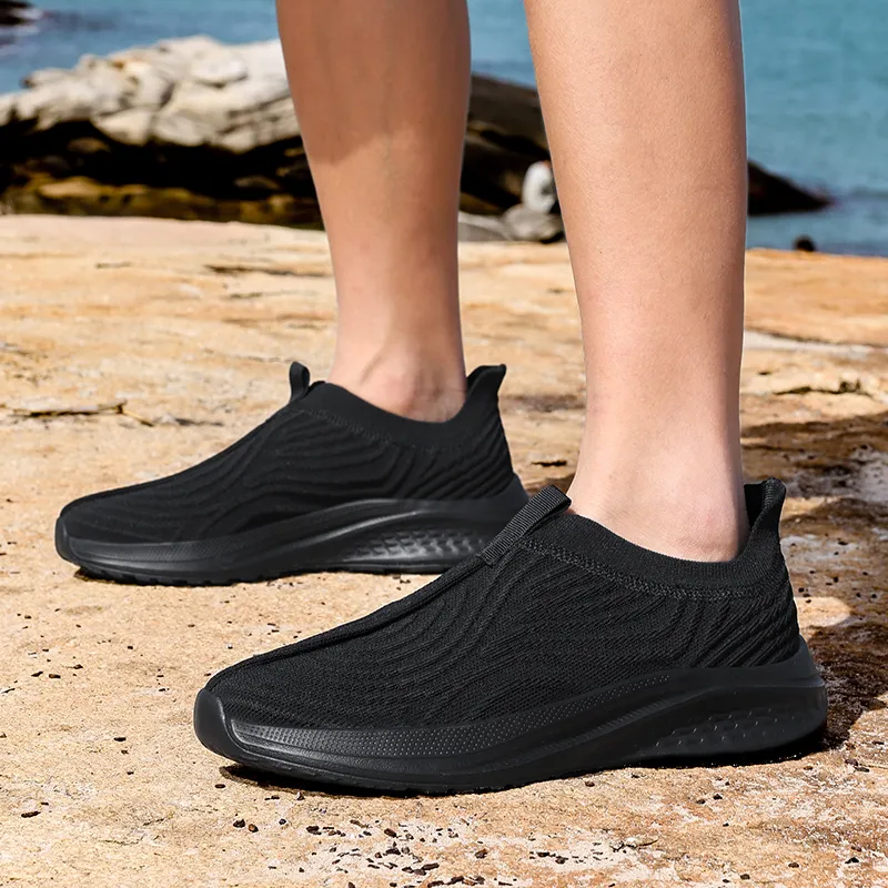 TELENT Cushioning And Breathable Low Top Casual Shoes Men's All Black-1