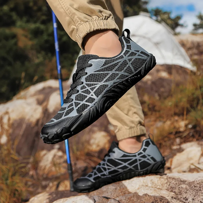 TELENT Odor Resistant Quick Dry Lightweight River Trekking Shoes Unisex Black-1