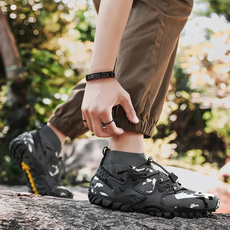 TELENT Abrasion Resistant Coverage Mid Top Hiking Shoes Men's Black-2