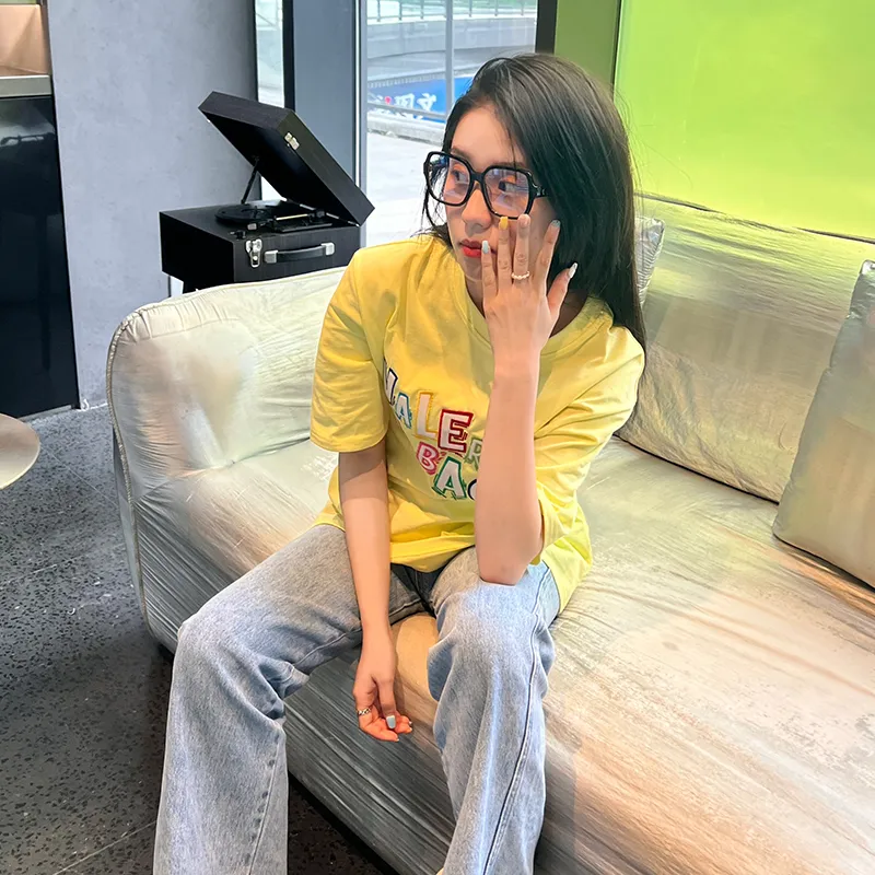 Valeria Obbaco T Shirt Unisex Neon Yellow-4