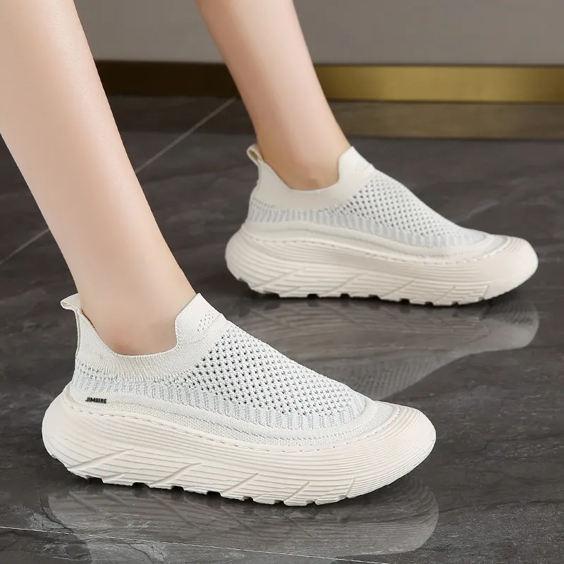 King Jinmai Slip Resistant Low Top Casual Shoes Women's-8