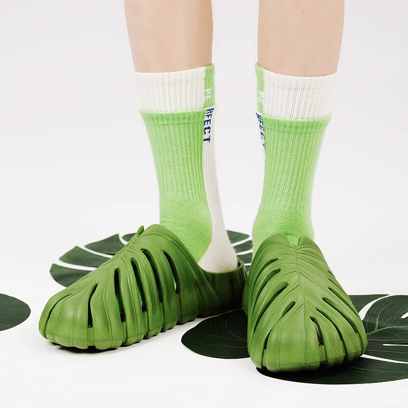 King Jinmai Odor Resistant Slip Resistant Wrap toe Slippers Unisex Green-1