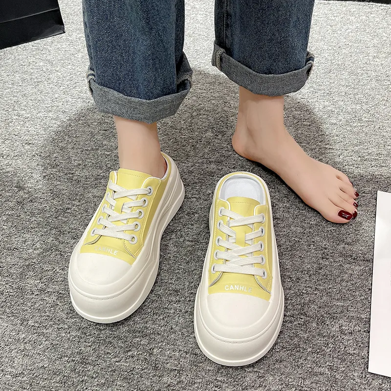 King Jinmai Slip Resistant Closed Toe Slippers Women's-1