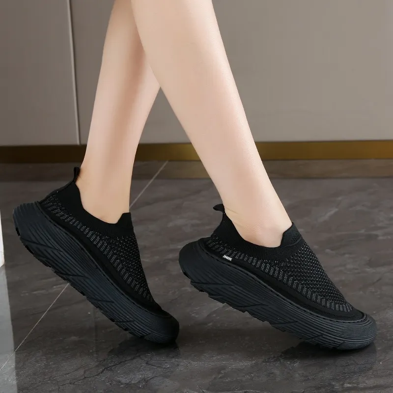 King Jinmai Slip Resistant Low Top Casual Shoes Women's-11