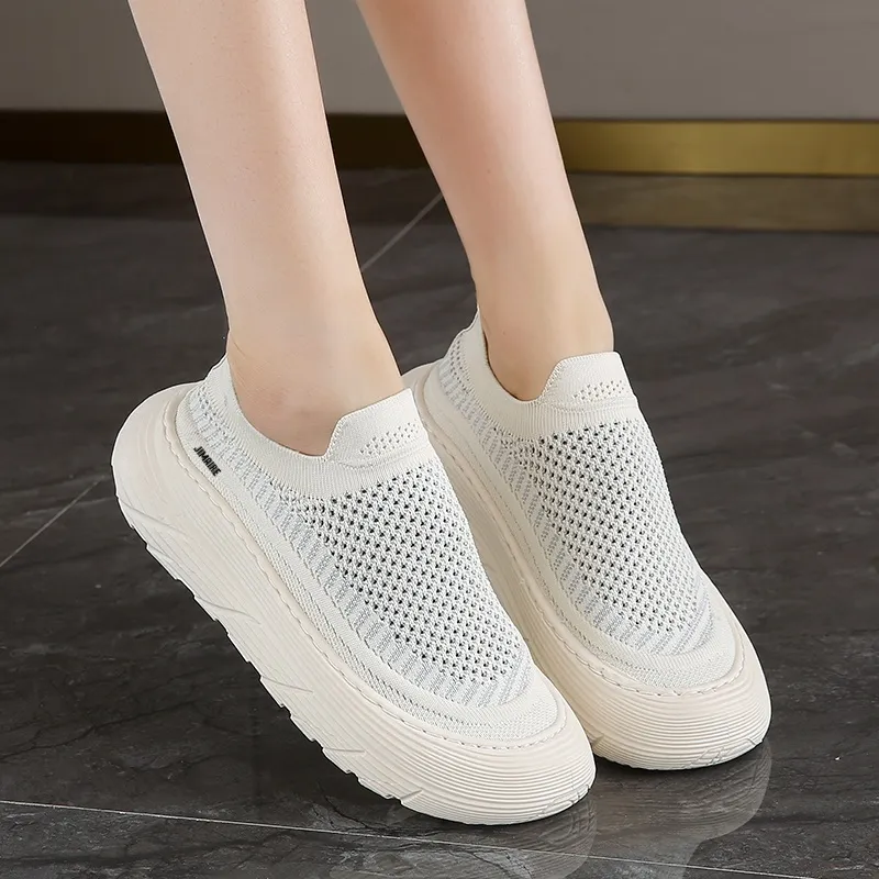 King Jinmai Slip Resistant Low Top Casual Shoes Women's-7