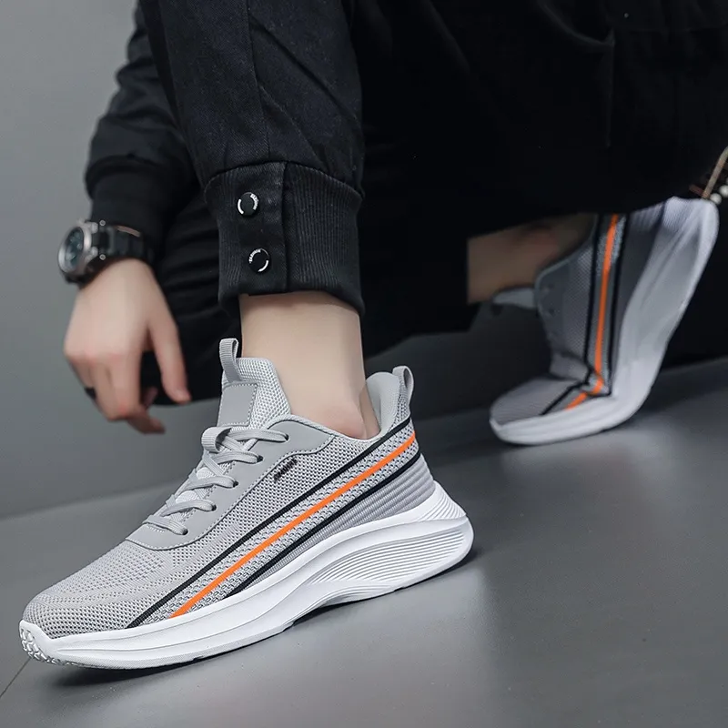 King Jinmai Cushioning Slip Resistant Abrasion Resistant Breathable Low Top Casual Shoes Men's-1