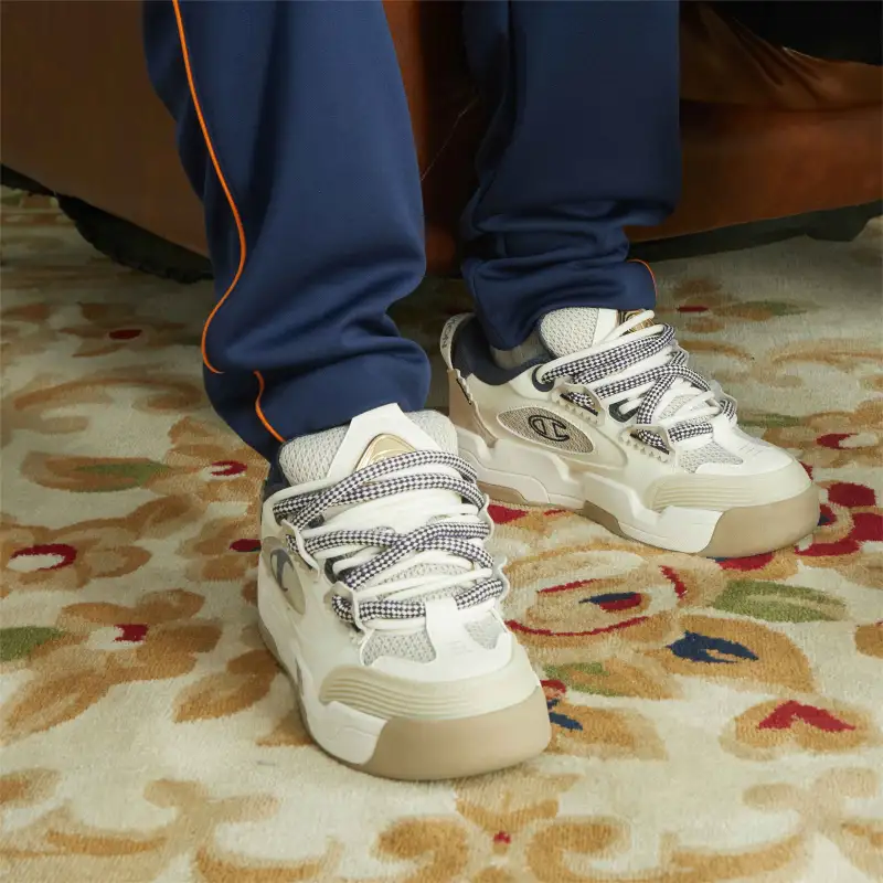 Champion Valve V324 Low Top Skateboard Shoes Men's Ecru-6
