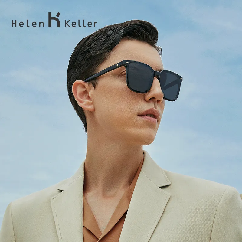 HELEN KELLER Plate Frame Square Sunglasses Unisex-1