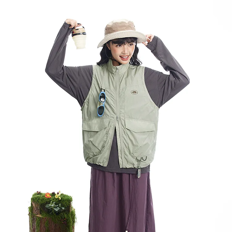 Saotome Vest Unisex Gray Pea Green-6