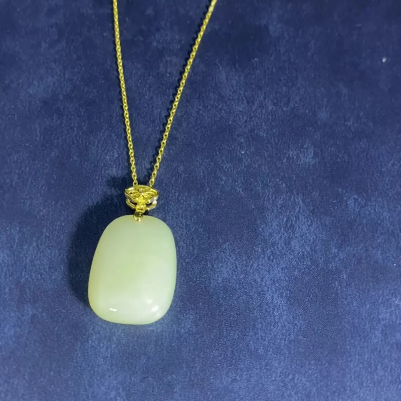 Royal Heaven's Choice Hetian Jade Pendants Pale Greenish White Jade Women's-4