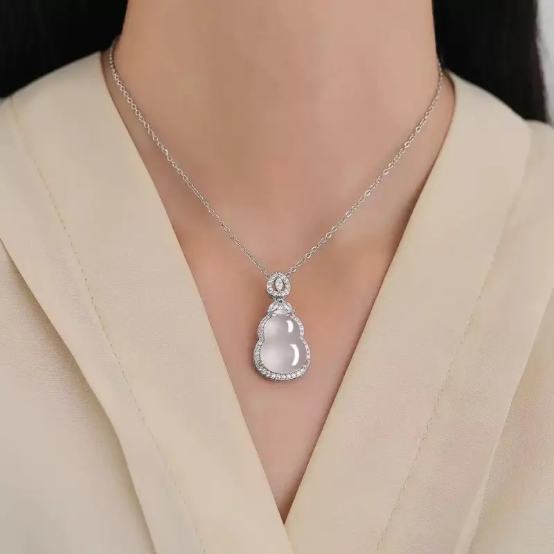 Royal Heaven's Choice Chalcedony Pendants Unisex-4