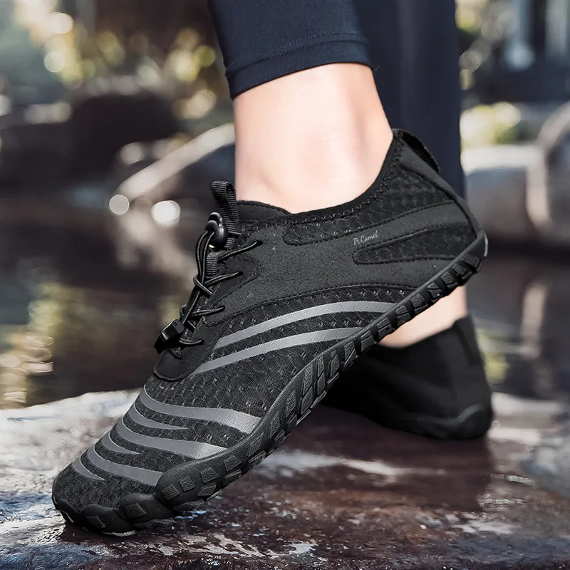 PROTECTCAMEL Anti Slip Wear Resistant Low Top Outdoor Shoes Unisex-4