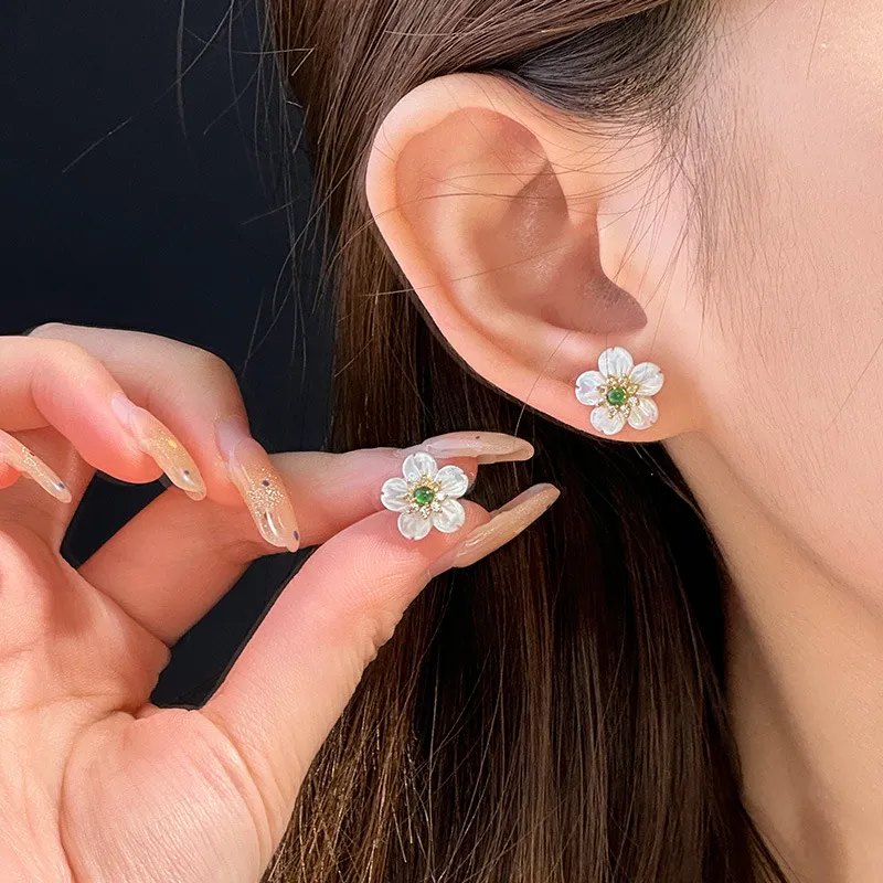 QIXIANG Ice Glutinous Stud Earrings Women's-1