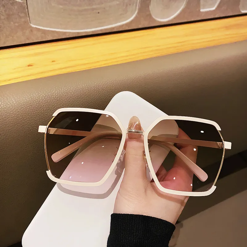 Cranta Komeia Square Sunglasses Unisex-1