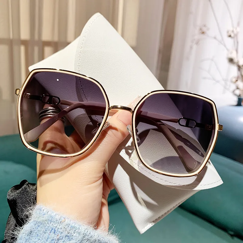 Cranta Komeia PC Metal Square Sunglasses Women's-1