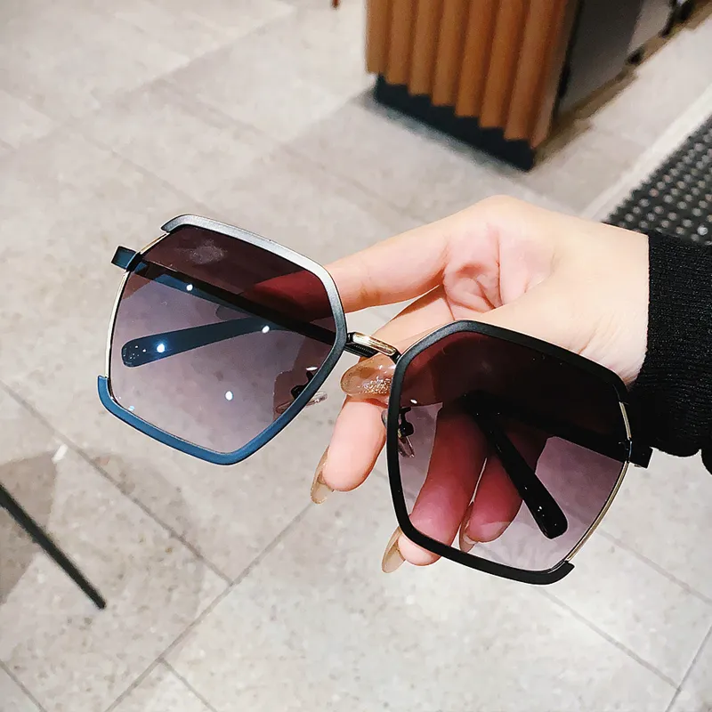 Cranta Komeia Square Sunglasses Unisex-3