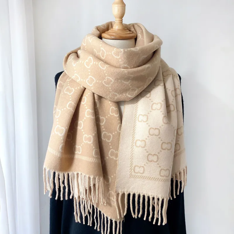 Cranta Komeia Knit Scarves Women's-2