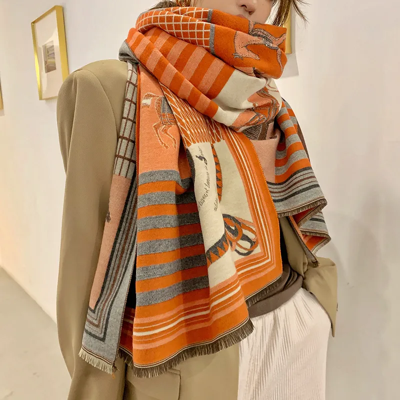 Cranta Komeia Polyester Shawls Women's-1