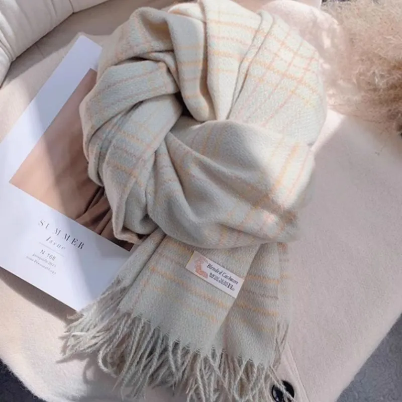Cranta Komeia Knit Scarves Women's-5
