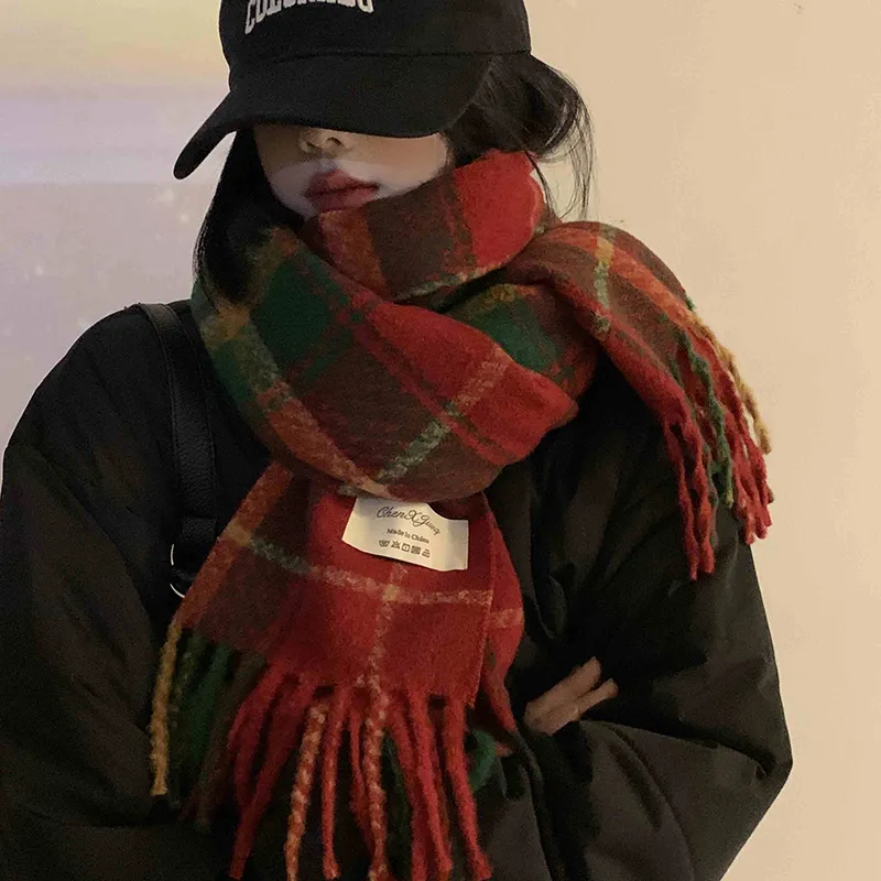 Cranta Komeia Knit Scarves Women's-1