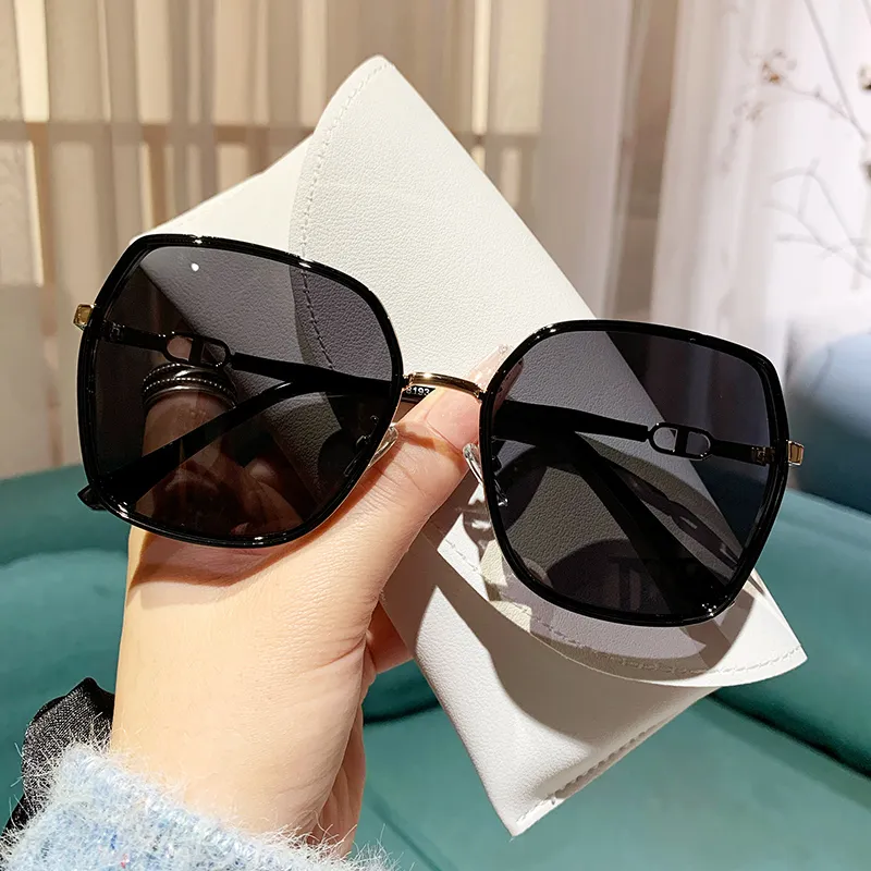 Cranta Komeia PC Metal Square Sunglasses Women's-3