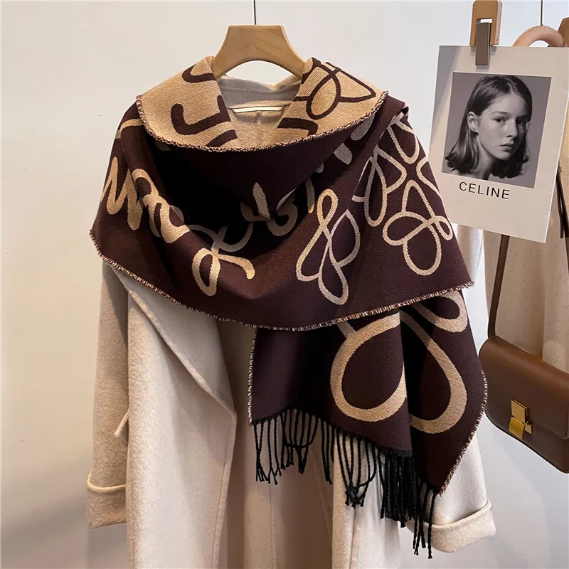 Cranta Komeia Knit Scarves Women's-1