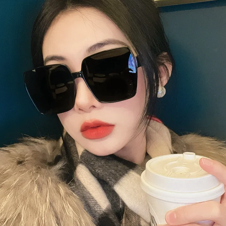 Cranta Komeia Square Sunglasses Unisex-1