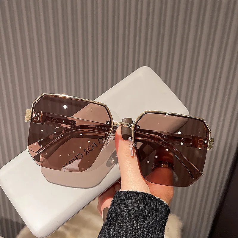 Cranta Komeia Irregular Shape Sunglasses Unisex-5