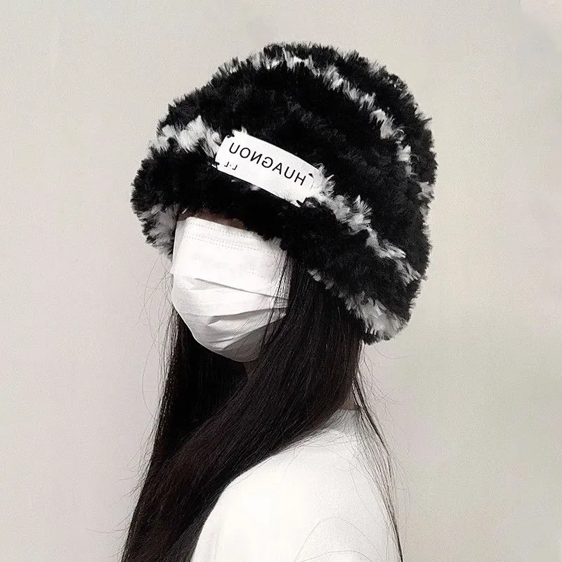 Cranta Komeia Polyester Beanies Women's-1