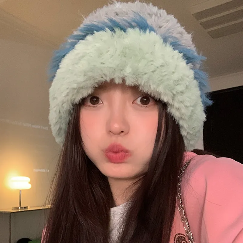 Cranta Komeia Acrylic Beanies Women's-4