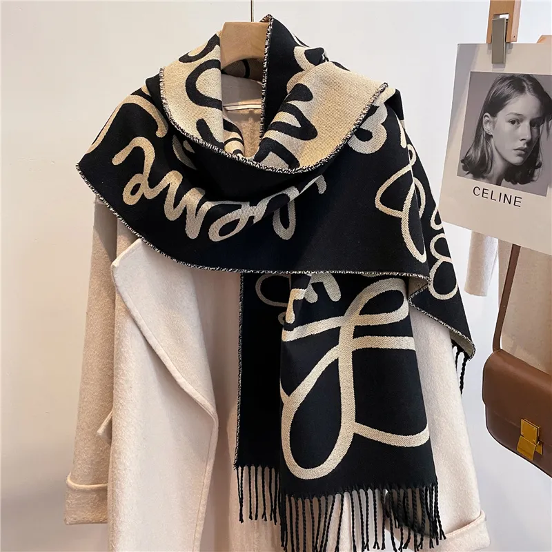 Cranta Komeia Knit Scarves Women's-3