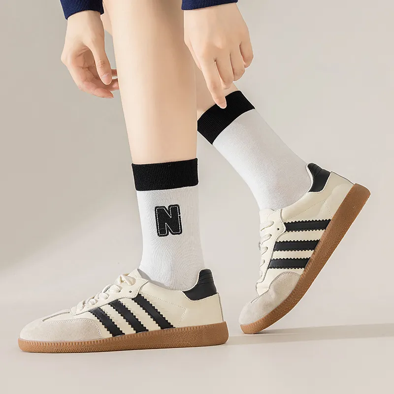 HANADASOX Unisex Mid-Calf Socks-5