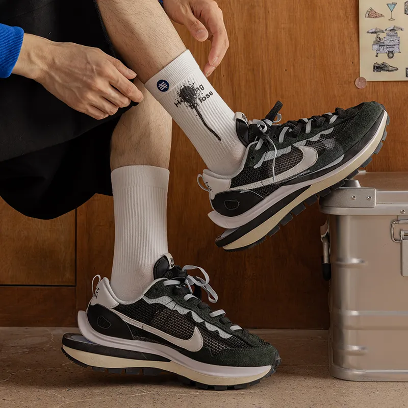 HANADASOX Unisex Mid-Calf Socks-7