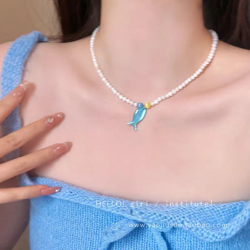 Mr. Shang Acrylic Necklaces Women's-1