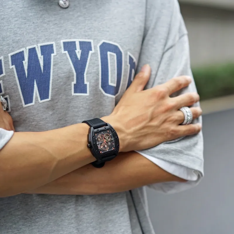 FAIRWHALE Pioneer Collection Black Men's Watch Automatic Mechanical Movement Silicone Strap Watch Unisex Cut Out Dial-38