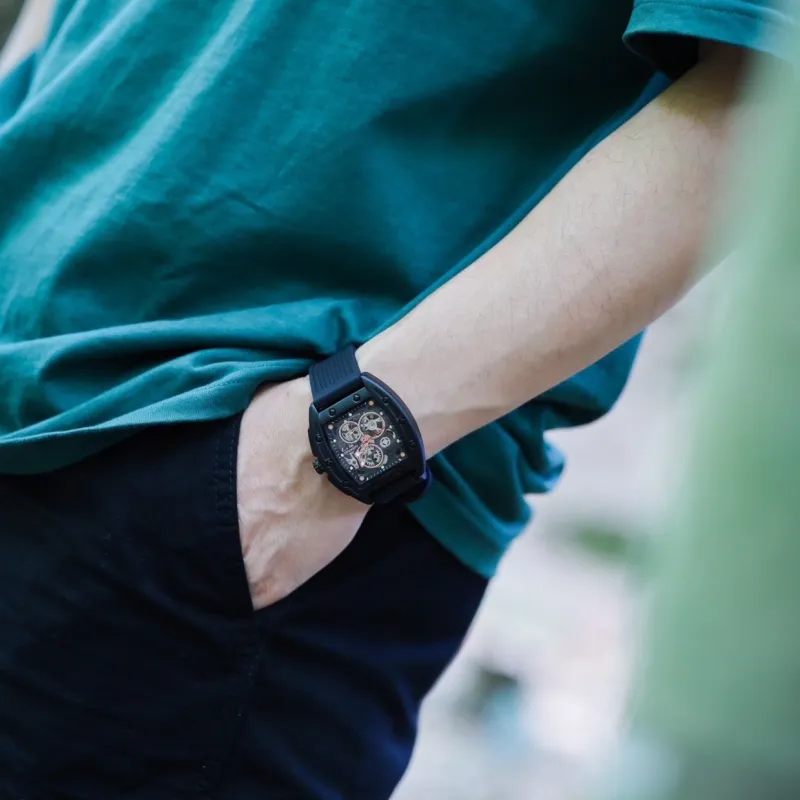 FAIRWHALE Pioneer Collection Black Men's Watch Automatic Mechanical Movement Silicone Strap Watch Unisex Cut Out Dial-44
