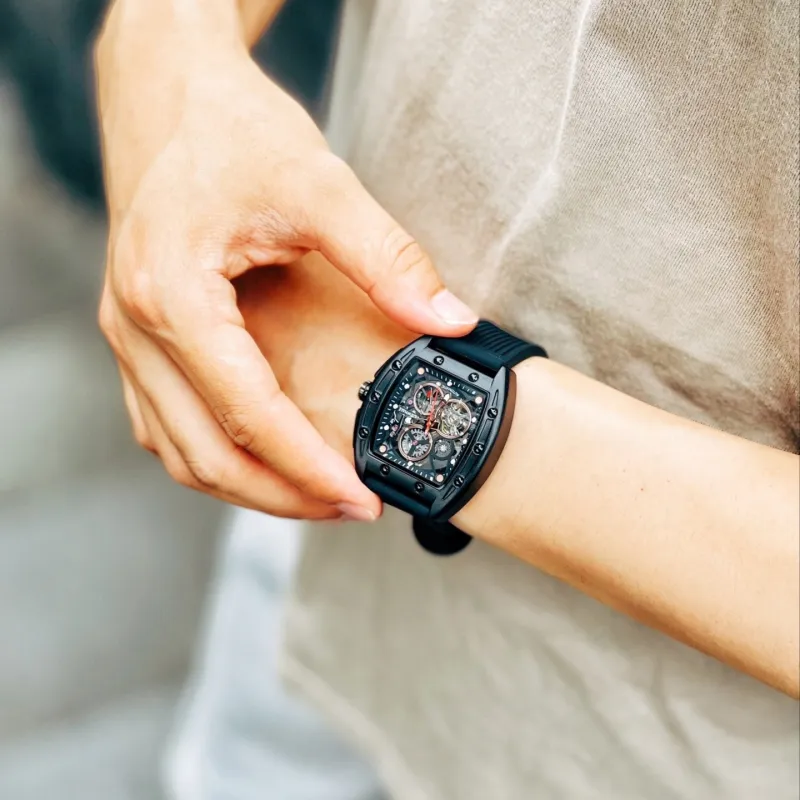 FAIRWHALE Pioneer Collection Black Men's Watch Automatic Mechanical Movement Silicone Strap Watch Unisex Cut Out Dial-40