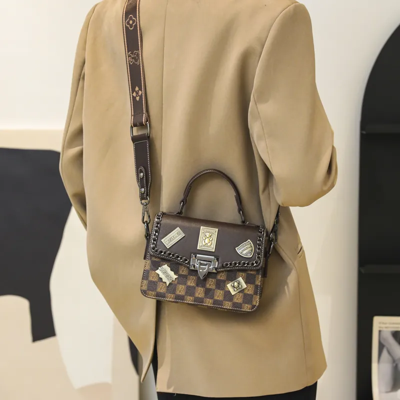 North Pack PU One Shoulder Handbags Regular Women's Khaki/Coffee-9