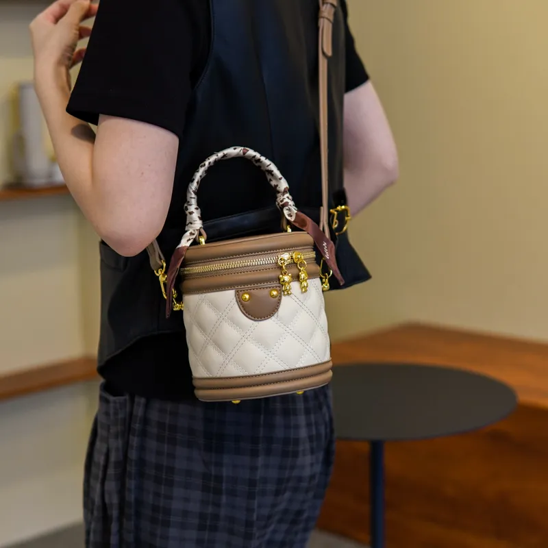 North Pack PU Shoulder Bag, Crossbody Bag Trumpets Women's White & Khaki/White & Black/Black-5