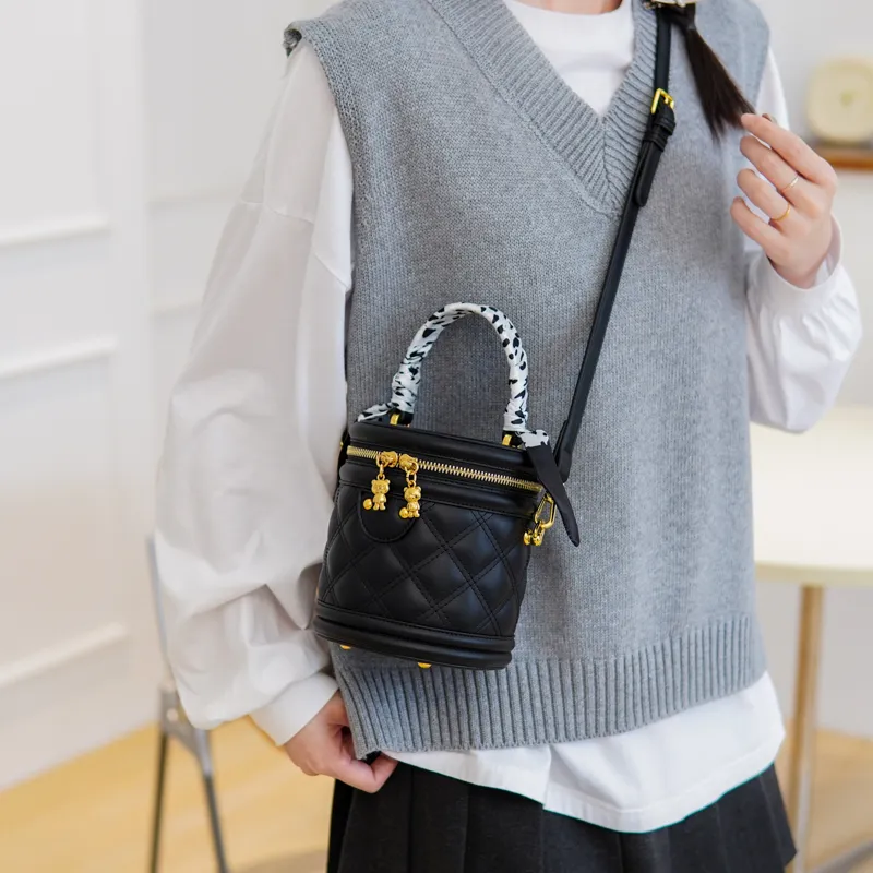 North Pack PU Shoulder Bag, Crossbody Bag Trumpets Women's White & Khaki/White & Black/Black-17