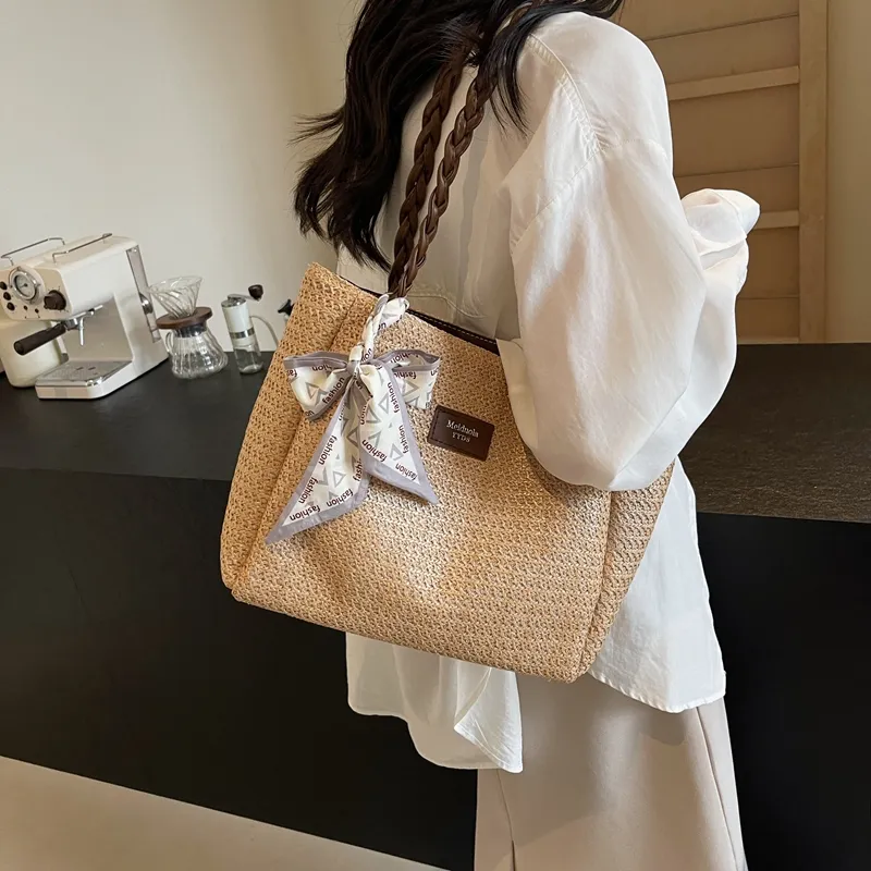 Elsvet Straw Woven Shoulder Bag Regular Women's White/Coffee/Khaki-8