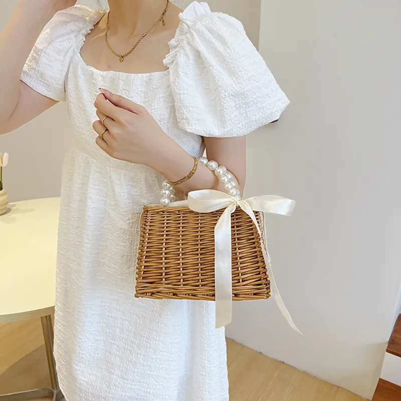 Elsvet Straw Woven Handbag Regular Women's Khaki-3
