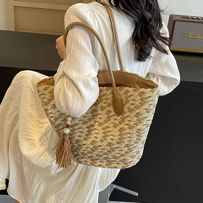 Elsvet Straw Woven Shoulder Bag Regular Women's Black/Brown/Camel-8