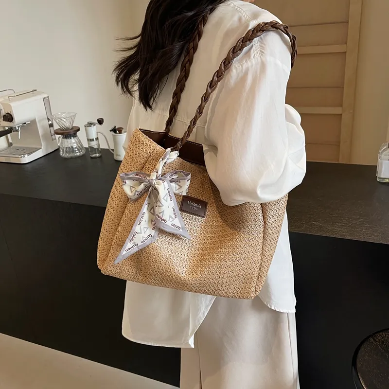 Elsvet Straw Woven Shoulder Bag Regular Women's White/Coffee/Khaki-9