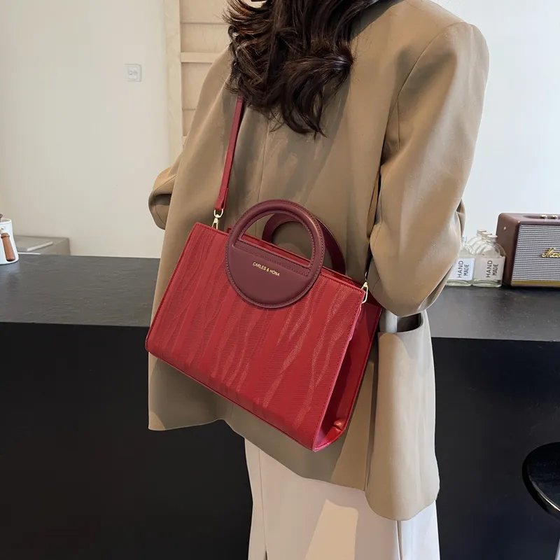 Elsvet PU Handbag Women's Black/Burgundy-9
